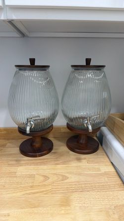2 Glass Beverage Dispensers with Wood Stand – Set of 2