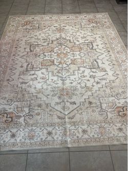 Beautiful 8x10 washable area rug