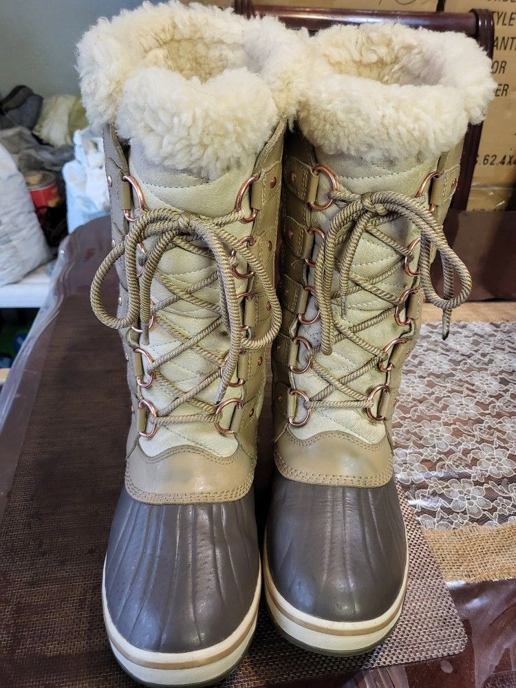 Sorel Winter Snow Boots For Size 9. 5 Women's