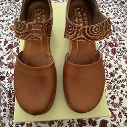 Shoes Women’s Size 5