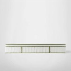 The Silk & Snow Organic Mattress king size (medium firm)