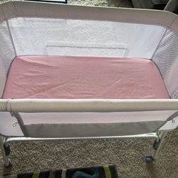 unisex bassinet 