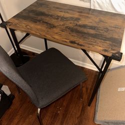 MOVING!! Desk + chair Bundle 