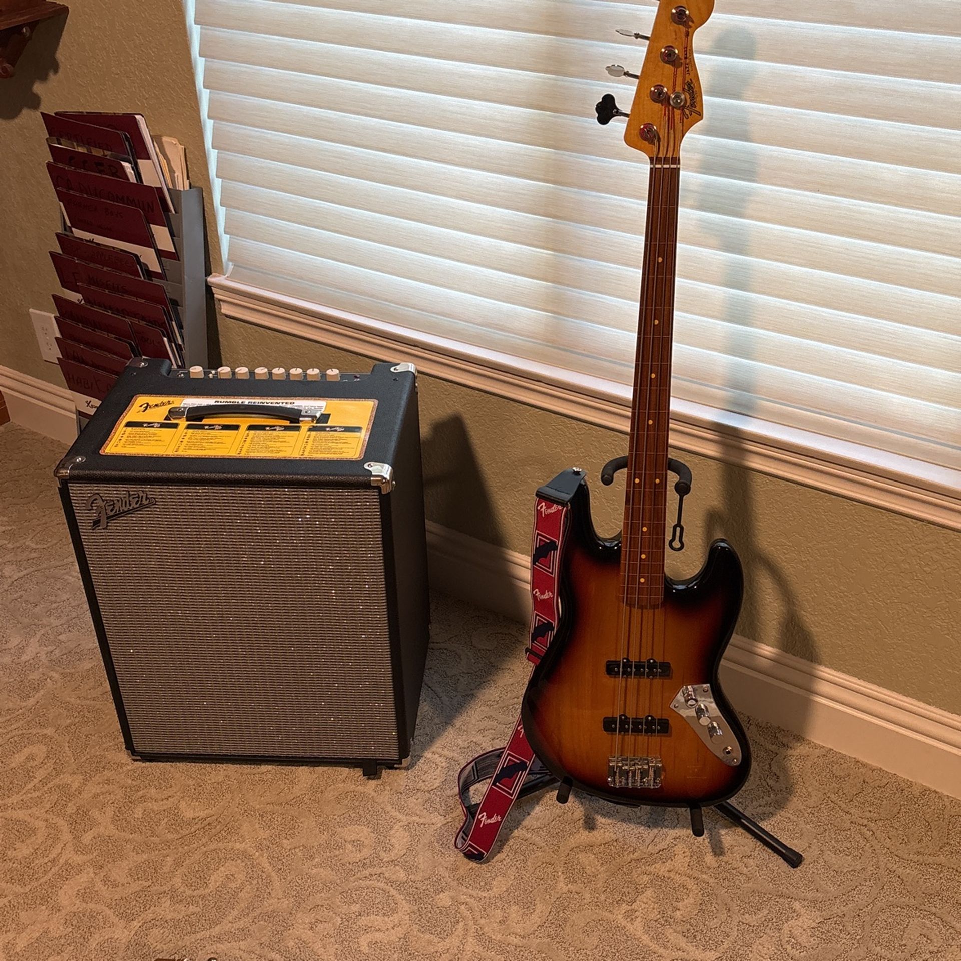 2022 Fender Jazz Base Jaco Pastorius Fretless