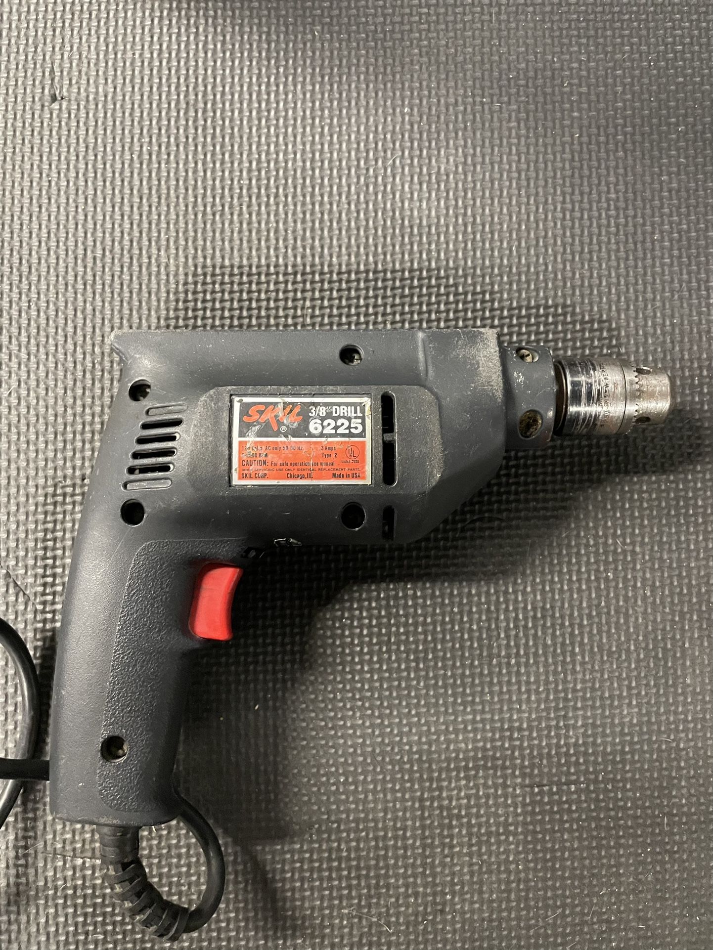 Skil 3/8" corded drill, model 6225.