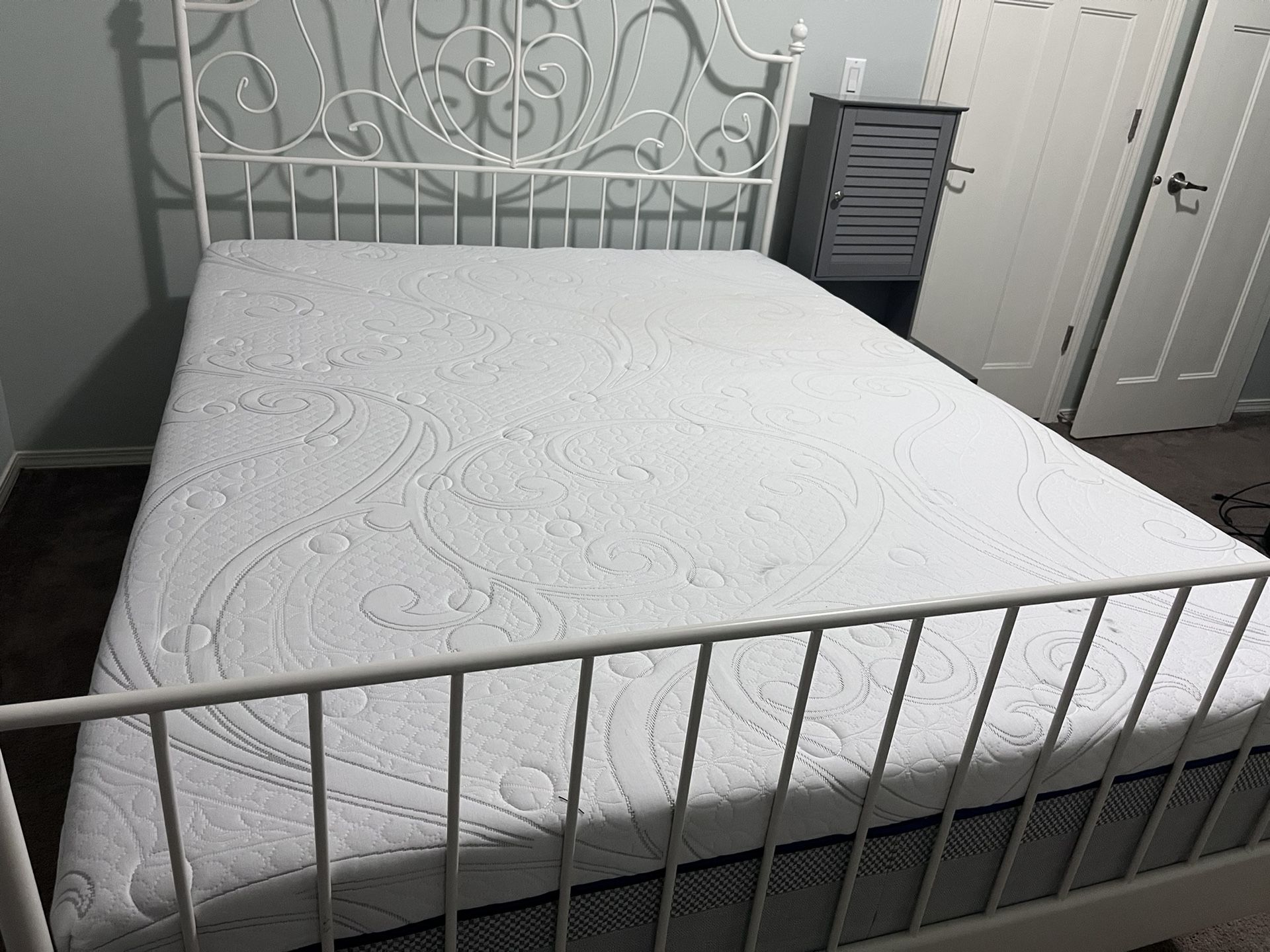 Free NovaForm Queen Mattress