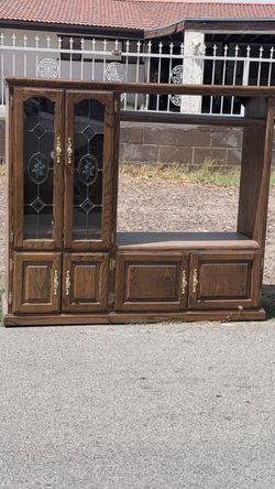 Free Wood TV Stand