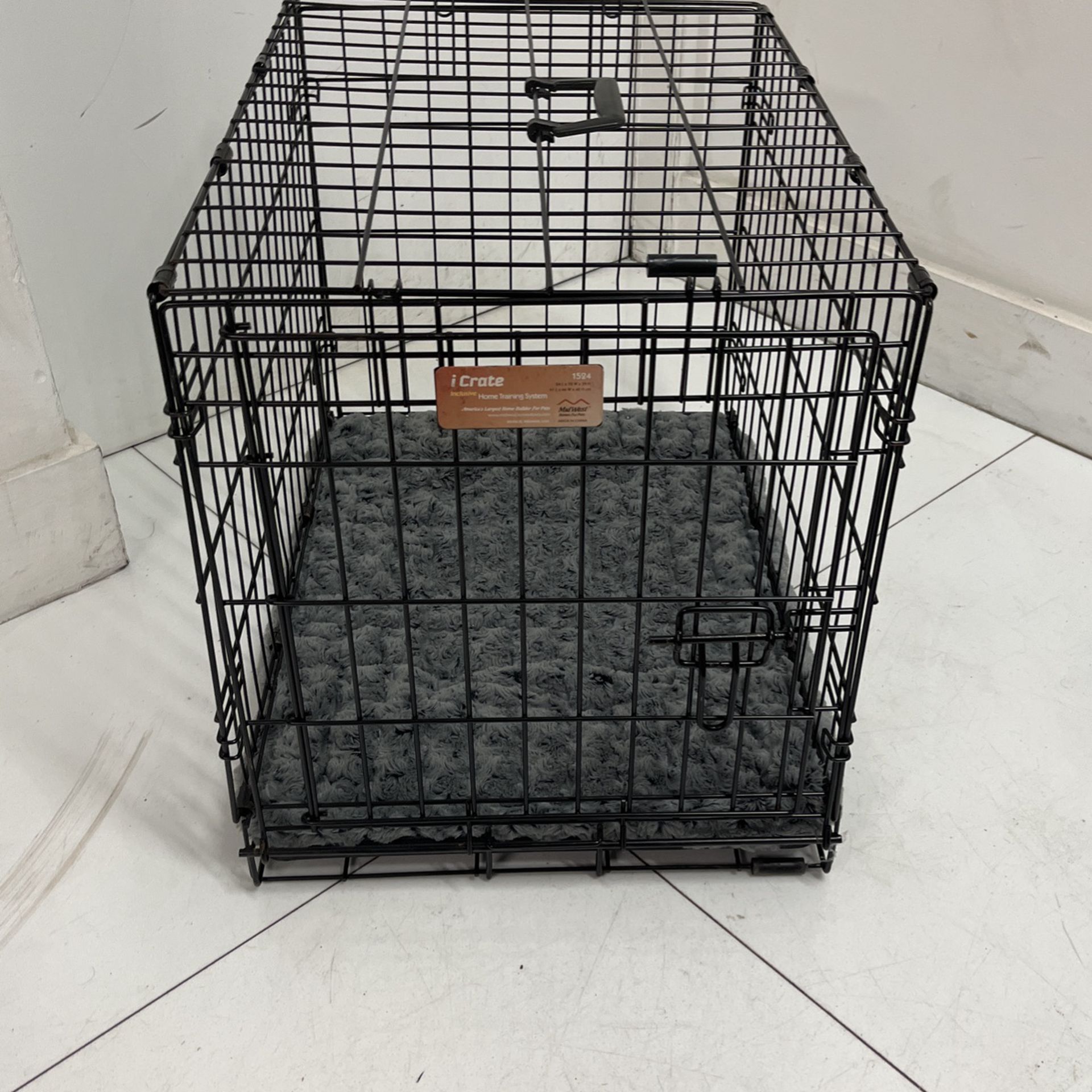 HEAVY DUTY CRATE   24” L x 18”W x 19”H [CASH ONLY]