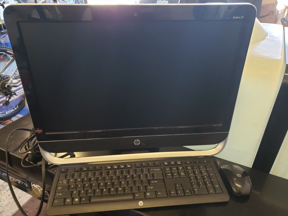 HP Pavillion 23" ALL-IN-ONE Computer w/keyboard and mouse $160$