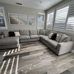 Sectional Sofa – Room & Board Metro Collection (4-Piece with Chaise)