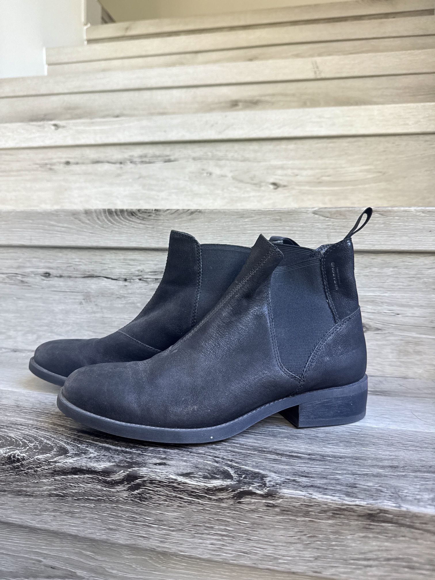 Vagabond Chelsea Boots Size 7