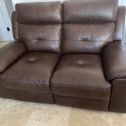 Brand New Comfy Leather Loveseat Power Recliner 