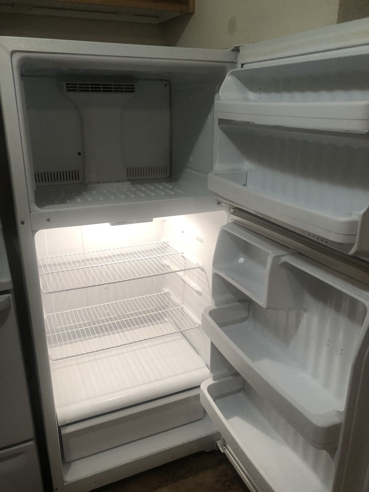 Refrigerator Available For Sale $250