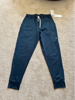 BRAND NEW. Vuori Sunday jogger men’s medium pants