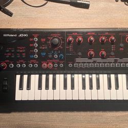 Roland JD-Xi Synthesizer 