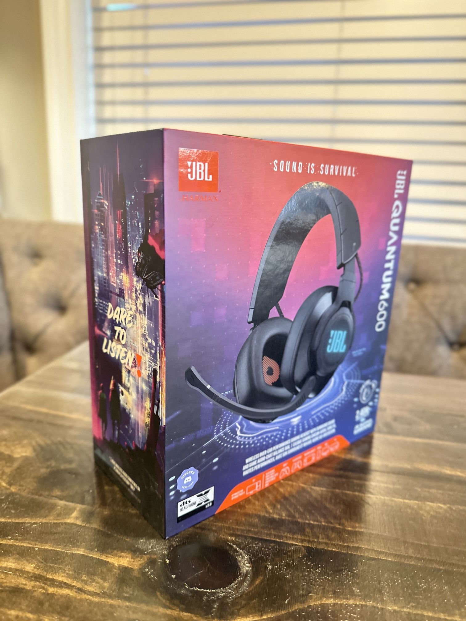 JBL Quantum 610 Wireless Gaming Headset NEW