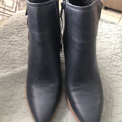 Women Booties Size 8 - Color Midnight Blue 