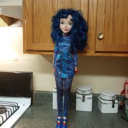 Descendant Evie Tall Doll (Must Pick Up