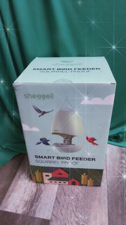 Smart bird feeder
