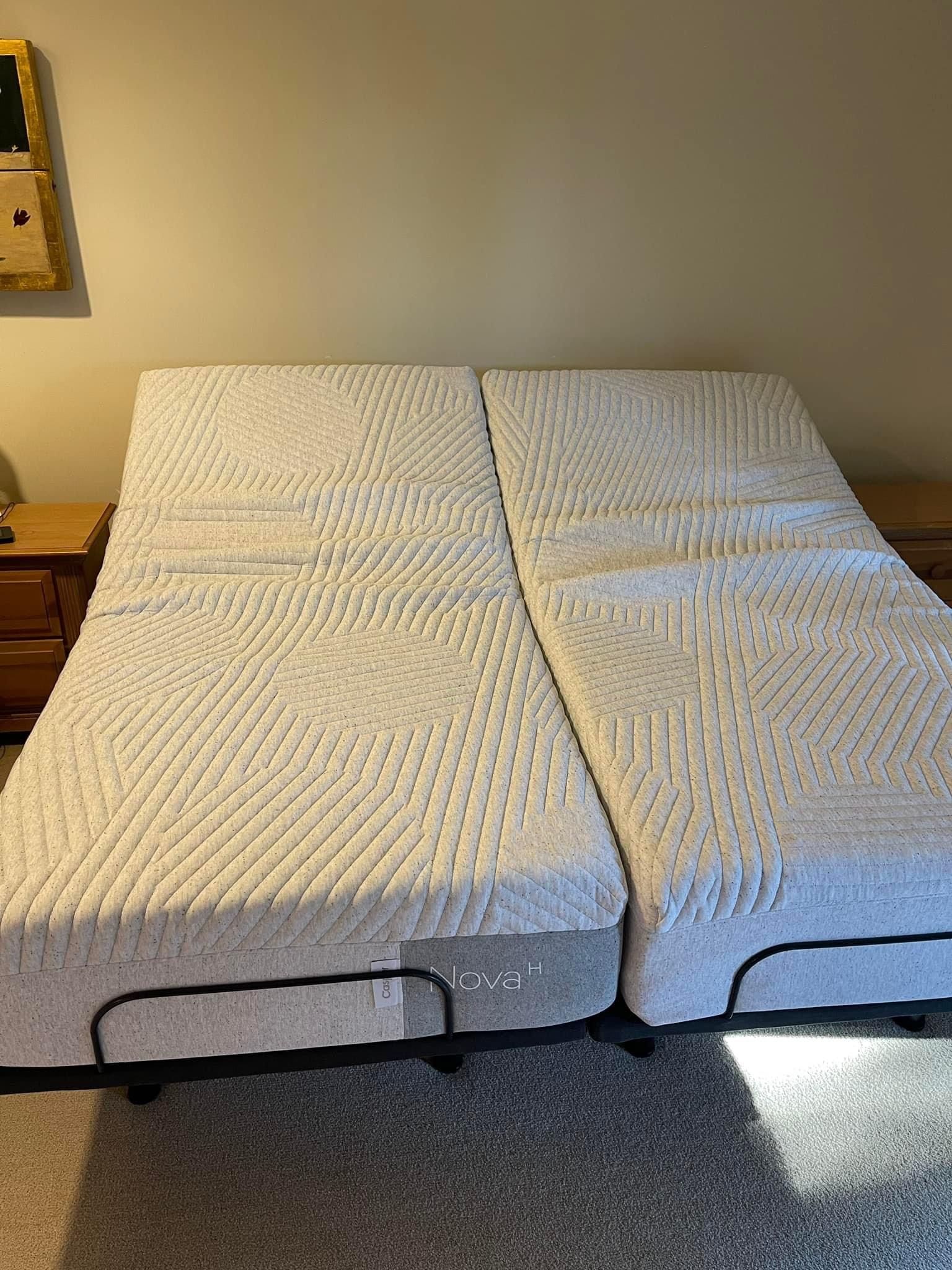Casper Nova Snow Split King Hybrid Mattress