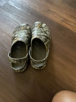 Walmart Crocs