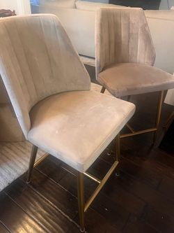 Set of 5 Velvet Counter Stools with Gold Legs