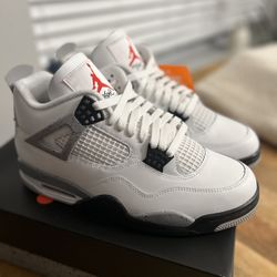 Jordan 4 White Cements size 10M