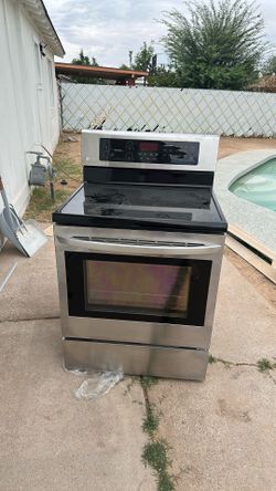 LG Electric Range