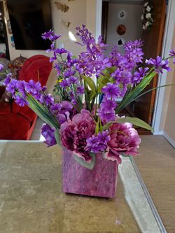 Hand Panic acrylic pour vase, purple/pink