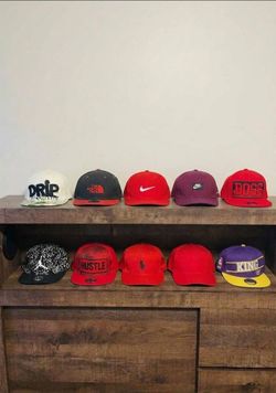 Lot of 10 Snapback & Fitted Hats