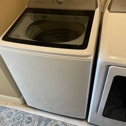 Samsung washer and dryer . Large capacity 