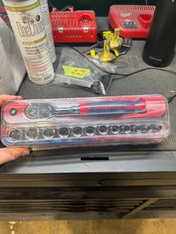Snap On 250 USA ratchet and sockets