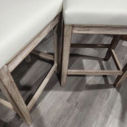 NEW in box！set of 2、bar stool