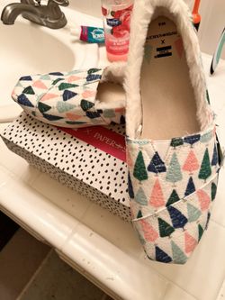 Toms For Sale. Brand New. Never Used It.