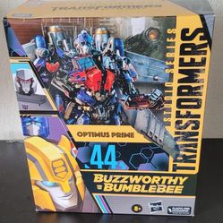 Transformers Buzzworthy Bumblebee 44 Optimus Prime