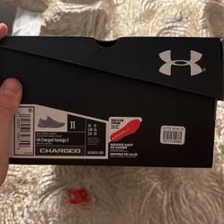 Size 11 Under Armor Runners 