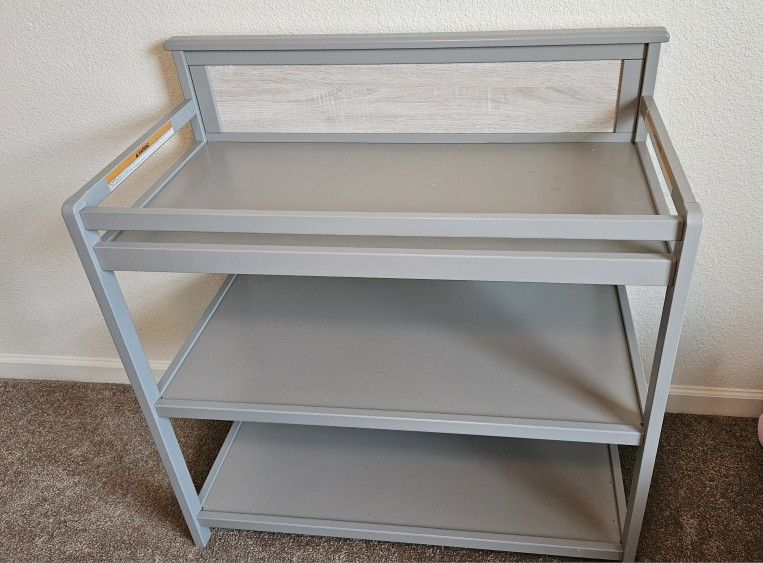 Baby Crib Chanhing Table No Mattress