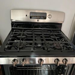 Kenmore Stove (Lightly Used)