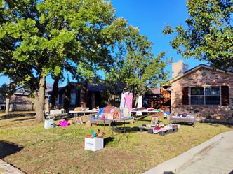 GARAGE SALE