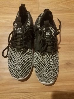 Champion girls sneakers size 4