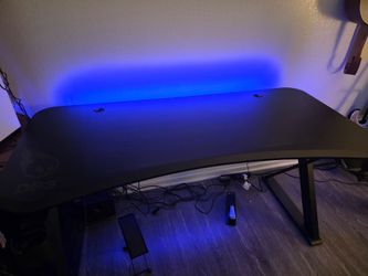 DPS Gaming desk