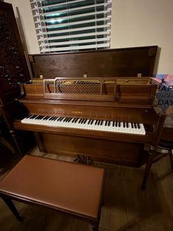 Yamaha Piano