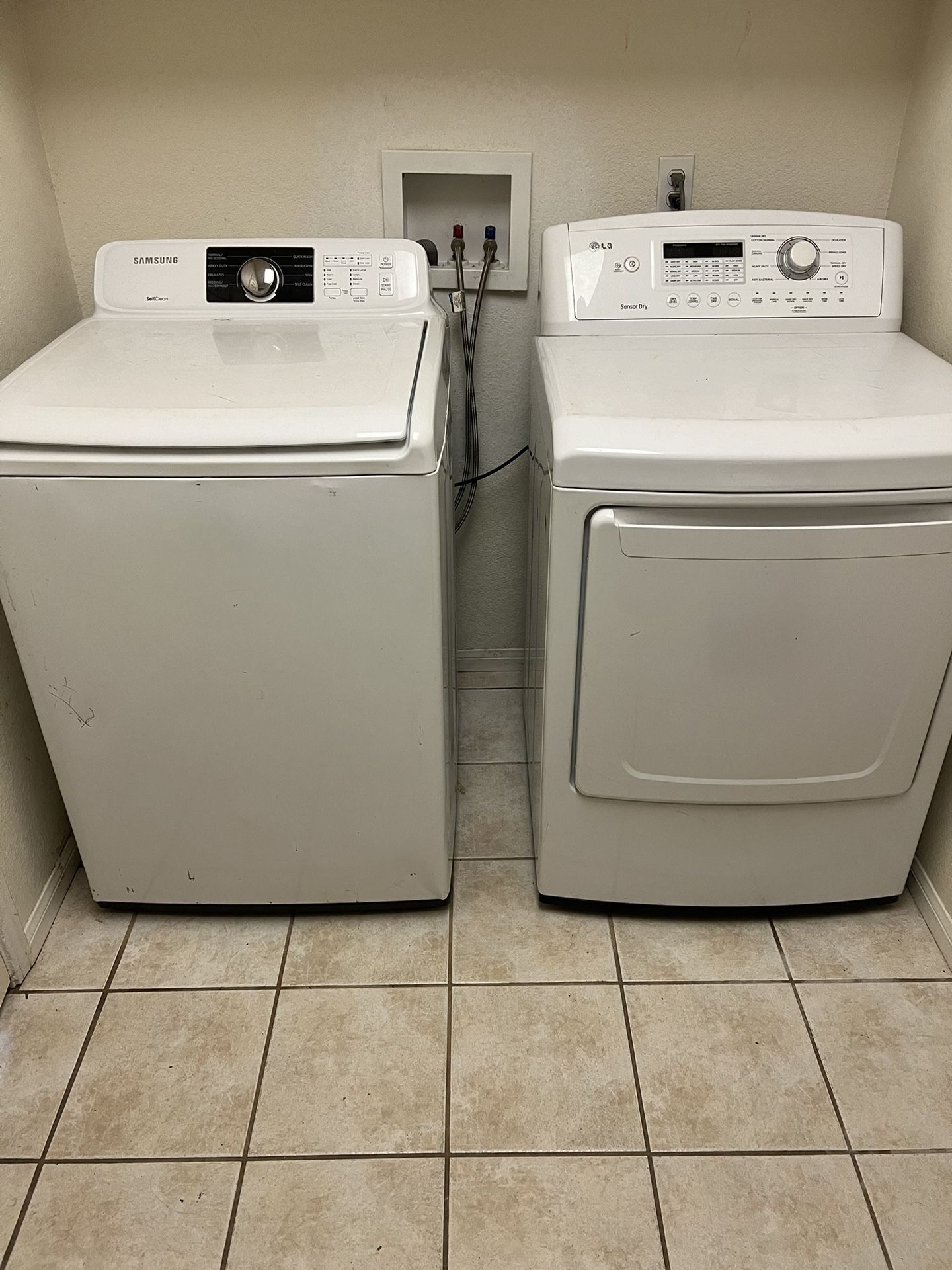 Samsung Washer & LG Gas Dryer 