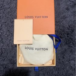 Louis Vuitton T Shirt for Sale in Santa Ana, CA - OfferUp