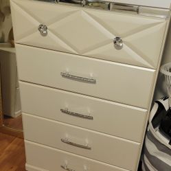 Beautiful 3 Piece Bedroom Set