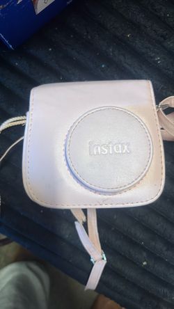Instant camera