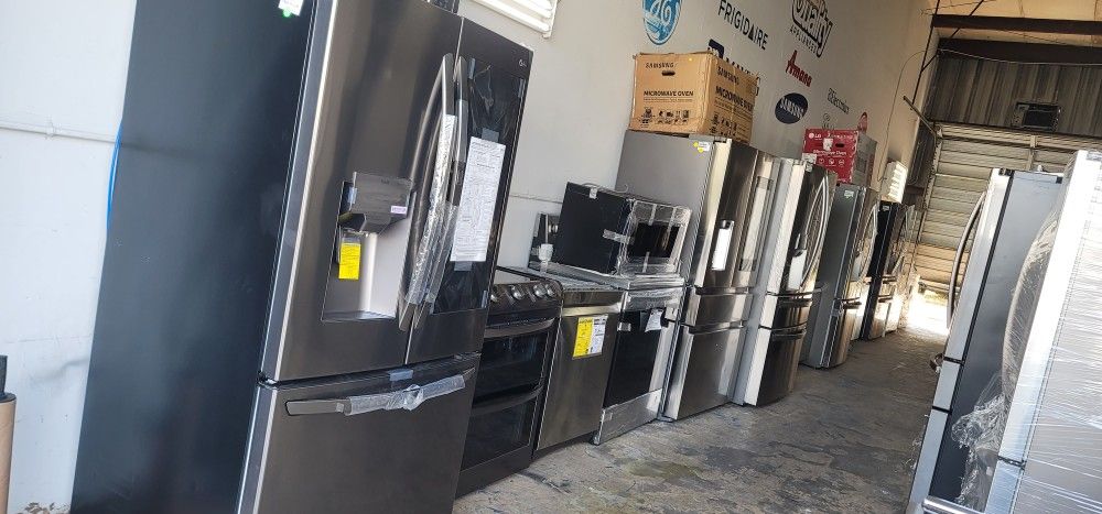 For SALE Brand New Never Used kitchen Package With Warranty