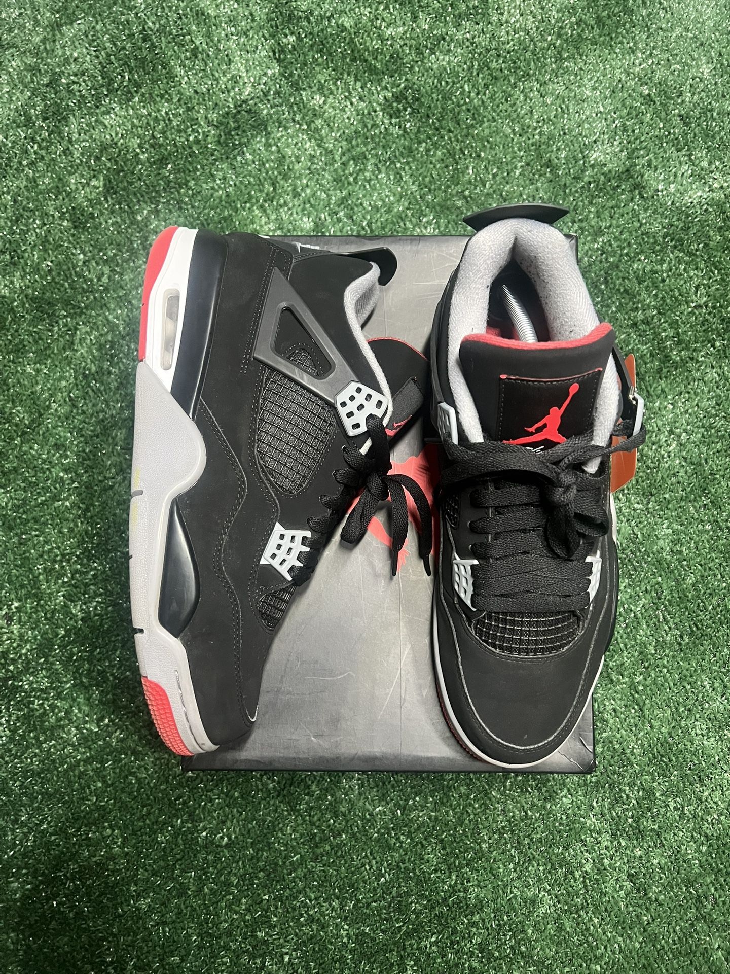 Jordan 4 Bred