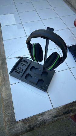 Xbox Series S Stand & Turtle Beach S600 Gen2
