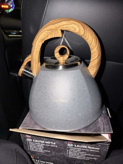 Haus Roland Whistle Tea Kettle Stainless Steel Teakettle Teapots for Stove Top 3.2 Quart / 3 Liter 